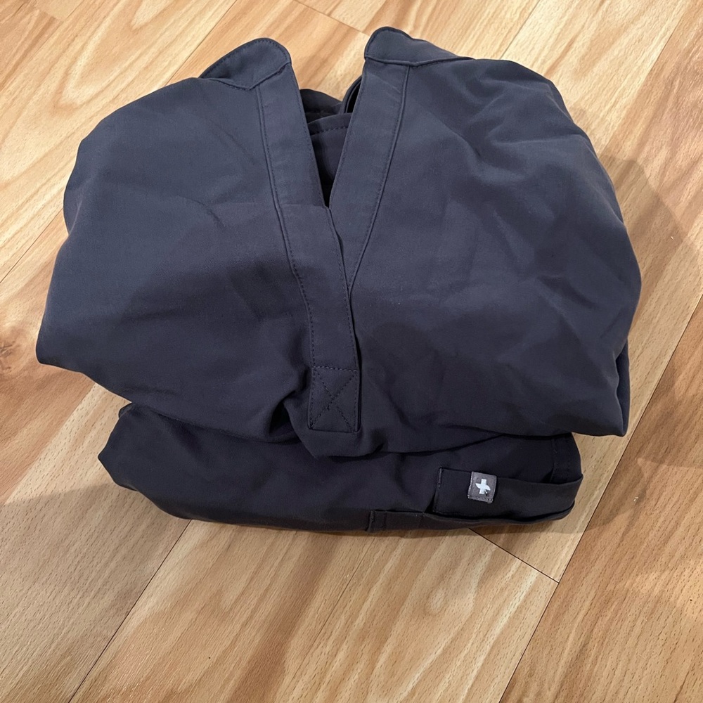 Figs grey scrub top and bottom